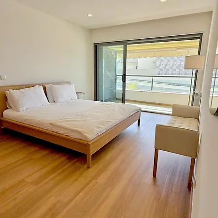 Apartment Beach Front Santa Cruz A dos Cunhados