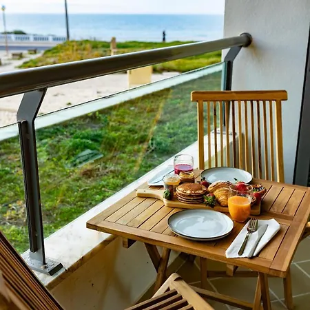 Beach Front Santa Cruz Apartment